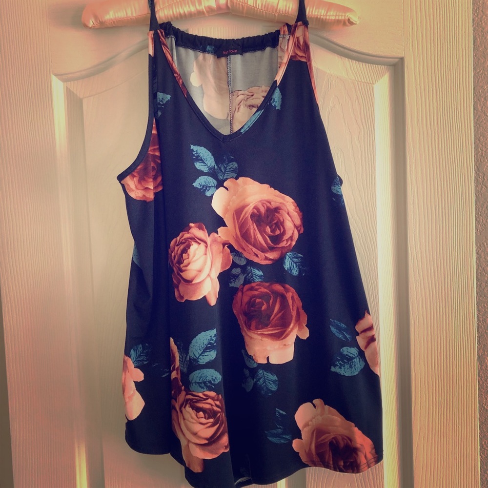 First Love: cute top